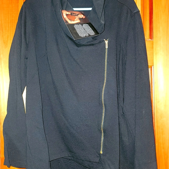 Jacket / Coat - Picture 1 of 4